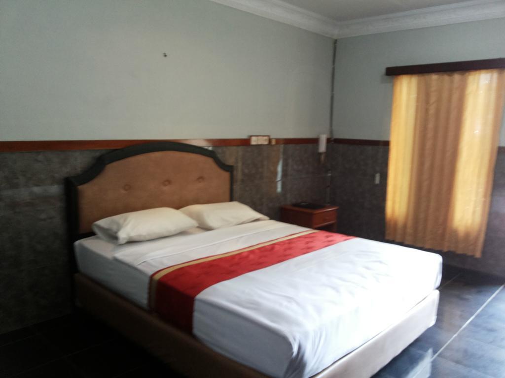 Pasir Putih Resort Bengkulu Room photo
