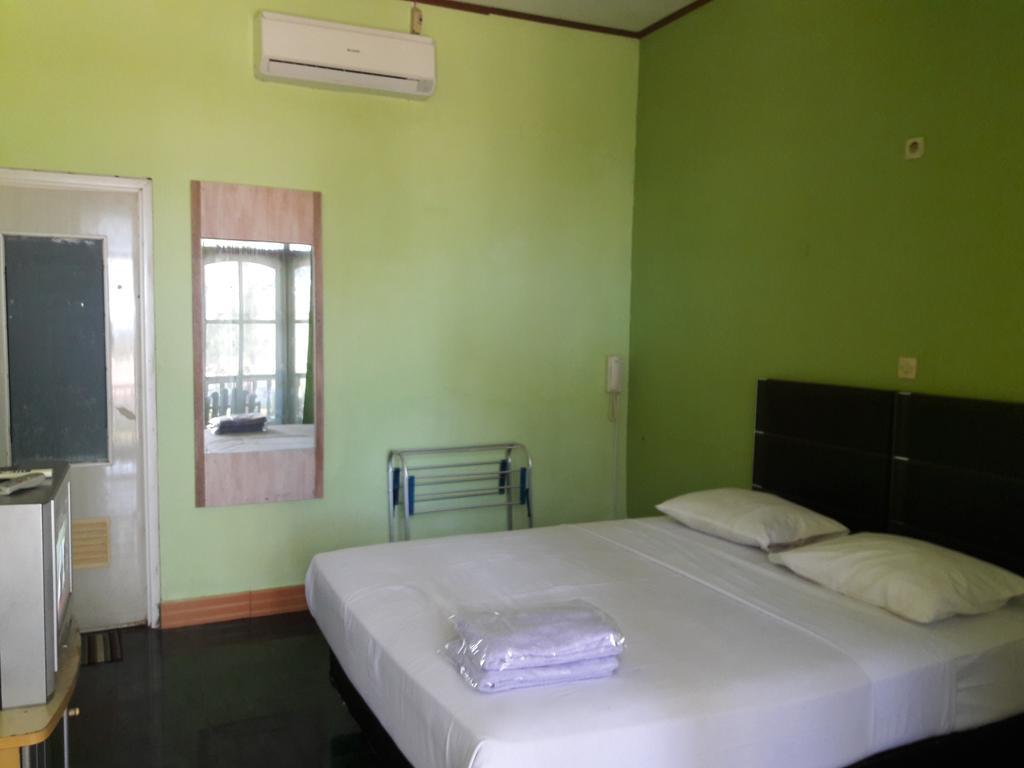 Pasir Putih Resort Bengkulu Exterior photo